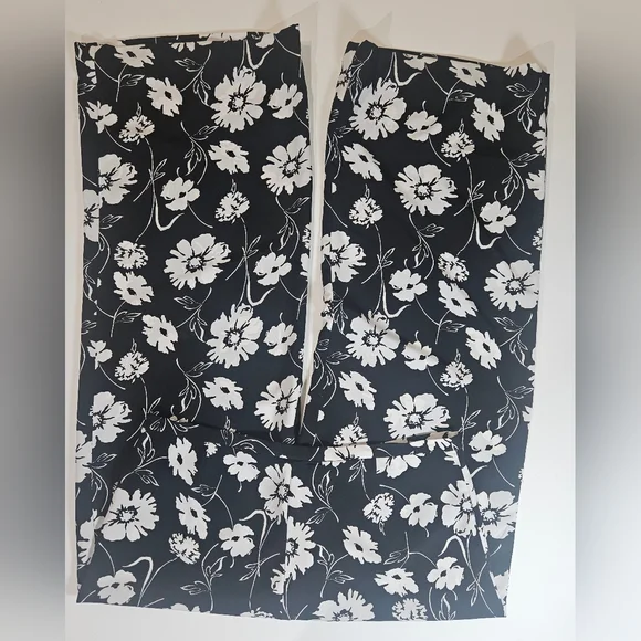 Lauren Ralph Lauren Womens Pants Size 10P Black White Floral Wide Leg High Rise - Picture 4 of 7